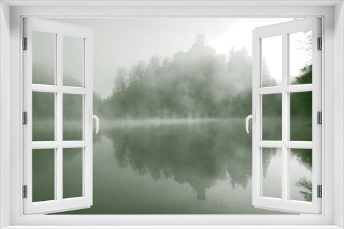 Fototapeta Naklejka Na Ścianę Okno 3D - Misty castle in the fog