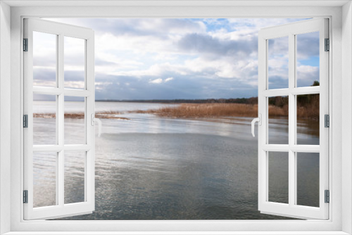 Fototapeta Naklejka Na Ścianę Okno 3D - Landscape of lake and reeds