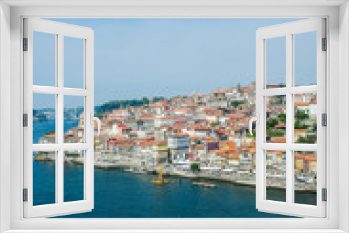 Fototapeta Naklejka Na Ścianę Okno 3D - View of Porto city on summer day