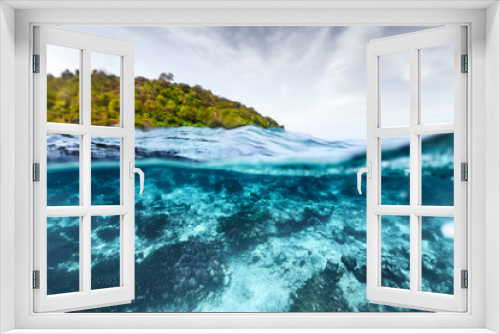 Fototapeta Naklejka Na Ścianę Okno 3D - Tropical sea