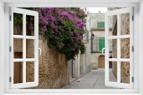 Fototapeta Naklejka Na Ścianę Okno 3D - Gasse in Alcudia, Mallorca