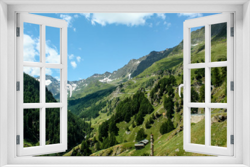 Fototapeta Naklejka Na Ścianę Okno 3D - A beautiful view of the Austrian Alps