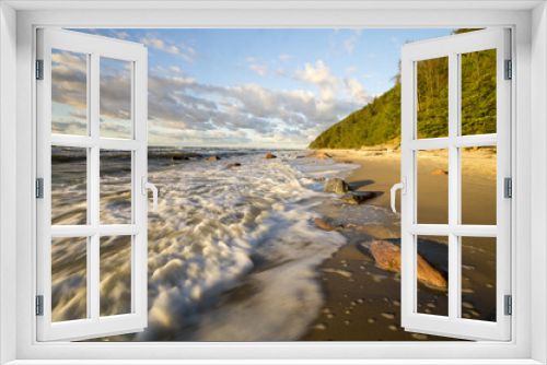 Fototapeta Naklejka Na Ścianę Okno 3D - Fale wylewające się na morską plażę
