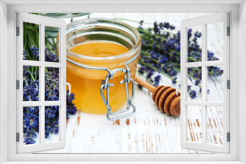 Fototapeta Naklejka Na Ścianę Okno 3D - Honey and lavender flowers