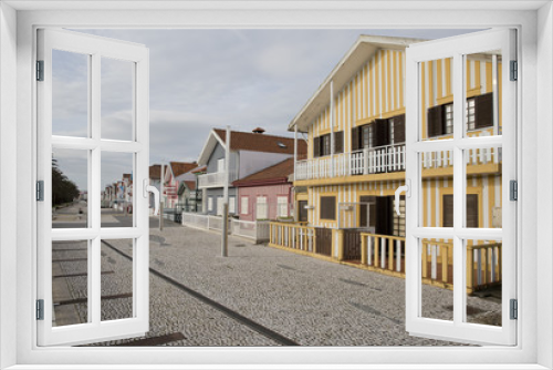 Fototapeta Naklejka Na Ścianę Okno 3D - Typical houses of Costa Nova, Aveiro, Portugal.