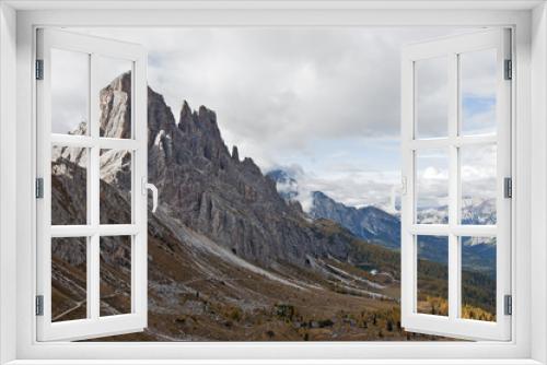 Fototapeta Naklejka Na Ścianę Okno 3D - Dolomites, Italy. / The Dolomites  are a mountain range located in northeastern Italy.