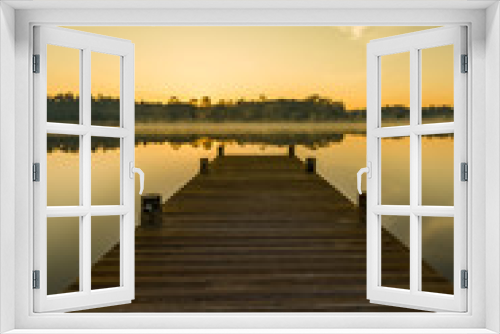 Fototapeta Naklejka Na Ścianę Okno 3D - Sunrise on lake