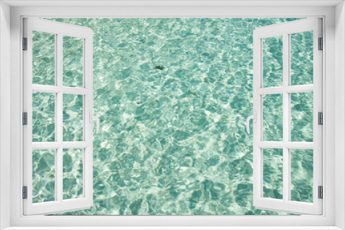 Fototapeta Naklejka Na Ścianę Okno 3D - Beautiful blue water in seal with sun reflection
