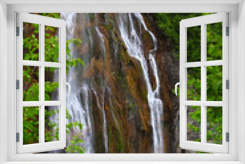 Fototapeta Naklejka Na Ścianę Okno 3D - Large waterfalls