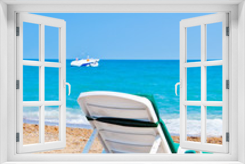 Fototapeta Naklejka Na Ścianę Okno 3D - chaise-longue on the beach