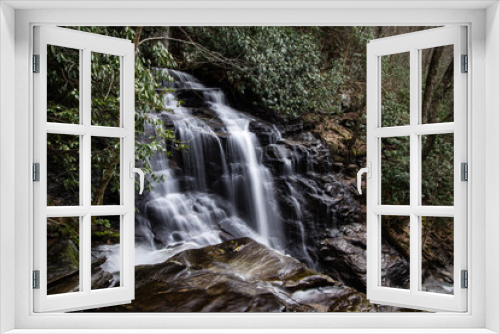 Fototapeta Naklejka Na Ścianę Okno 3D - Soco Falls In North Carolina. Beautiful and popular Soco Falls in Maggie Valley, North Carolina.