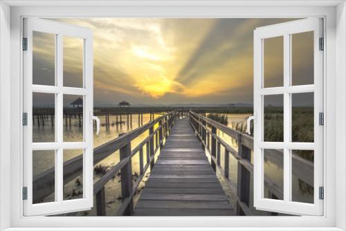Fototapeta Naklejka Na Ścianę Okno 3D - Bridge beautiful sunsets.