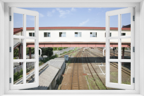 Fototapeta Naklejka Na Ścianę Okno 3D - Pedestrian railway overpass