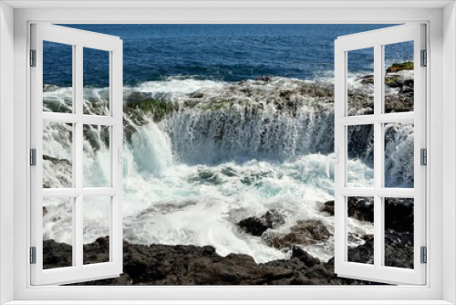 Fototapeta Naklejka Na Ścianę Okno 3D - Waterfall in  
