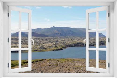 Fototapeta Naklejka Na Ścianę Okno 3D - See bei Vatnaleid, Island