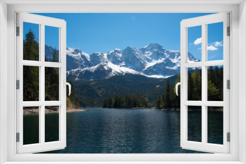 Fototapeta Naklejka Na Ścianę Okno 3D - beautiful lake view to eibsee and zugspitze, bavarian landmark