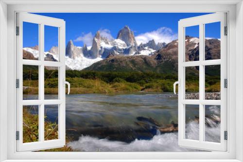 Fototapeta Naklejka Na Ścianę Okno 3D - peaks of fitz roy mountain in patagonia