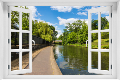 Fototapeta Naklejka Na Ścianę Okno 3D - Relaxing Scenery of Canal