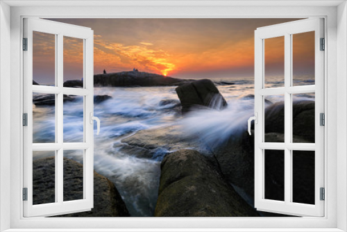 Fototapeta Naklejka Na Ścianę Okno 3D - Seascape during sundown. Beautiful natural summer seascape