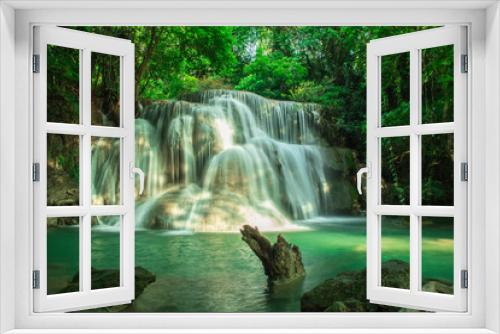 Fototapeta Naklejka Na Ścianę Okno 3D - waterfall in deepforest