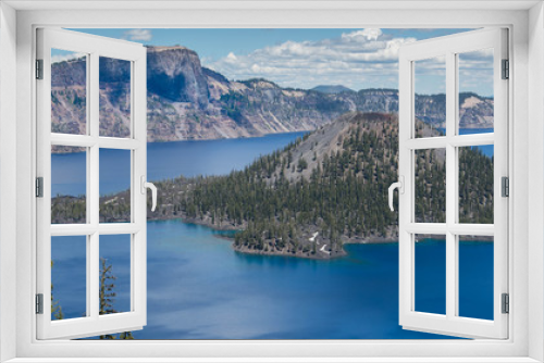 Fototapeta Naklejka Na Ścianę Okno 3D - Wizard Island in Crater Lake National Park in the Oregon Cascade Range