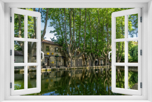 Fototapeta Naklejka Na Ścianę Okno 3D - The village of Cucuron in the Luberon Provence