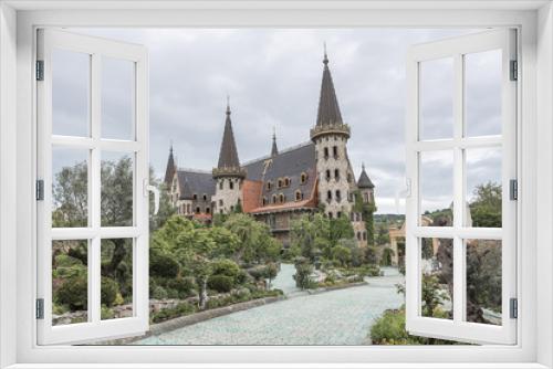 Fototapeta Naklejka Na Ścianę Okno 3D - Walls of the castle.