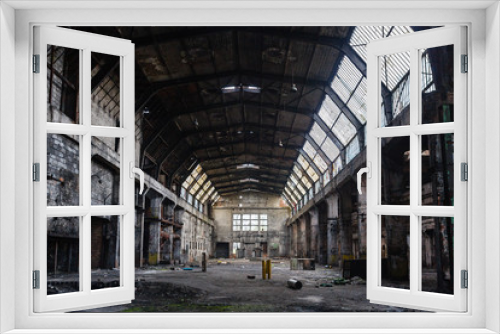 Fototapeta Naklejka Na Ścianę Okno 3D - Abandoned factory hall, industrial background