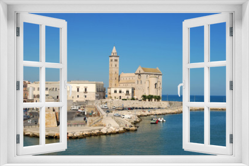 Fototapeta Naklejka Na Ścianę Okno 3D - View of the Romanesque church of Trani in Apulia - Italy