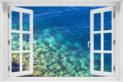 Fototapeta Naklejka Na Ścianę Okno 3D - Background made of clear azure sea water