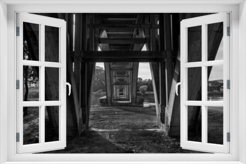 Fototapeta Naklejka Na Ścianę Okno 3D - Concrete Arch Bridge Trestle Abstract