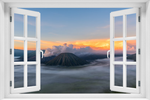 Fototapeta Naklejka Na Ścianę Okno 3D - Mt Bromo volcano at sunrise