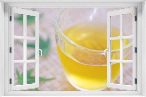 Fototapeta Naklejka Na Ścianę Okno 3D - ガラスの器に入った麦茶