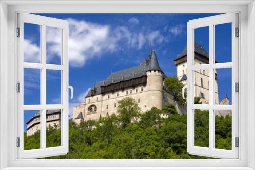 Fototapeta Naklejka Na Ścianę Okno 3D - Royal castle Karlstejn, Czech Republic.