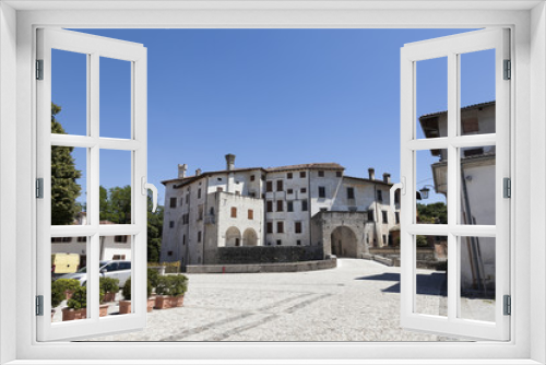 Fototapeta Naklejka Na Ścianę Okno 3D - Piazza Castello, Valvasone