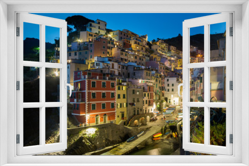 Fototapeta Naklejka Na Ścianę Okno 3D - Riomaggiore al atardecer