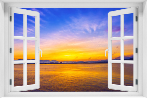 Fototapeta Naklejka Na Ścianę Okno 3D - Sea blue sky
