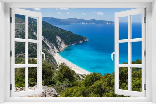 Fototapeta Naklejka Na Ścianę Okno 3D - Blue water of beautiful Myrtos beach, Kefalonia, Ionian islands, Greece