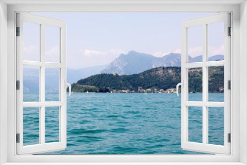 Fototapeta Naklejka Na Ścianę Okno 3D - Iseo lake