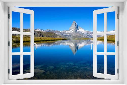 Fototapeta Naklejka Na Ścianę Okno 3D - Stellisee - beautiful lake with reflection of Matterhorn - Zermatt, Switzerland