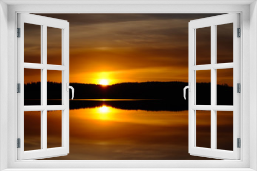 Fototapeta Naklejka Na Ścianę Okno 3D - Panorama of sunset over the lake