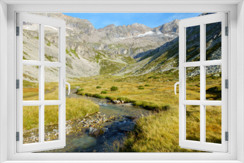 Fototapeta Naklejka Na Ścianę Okno 3D - Gebirgsbach vom Gletscher in den österreichischen Bergen