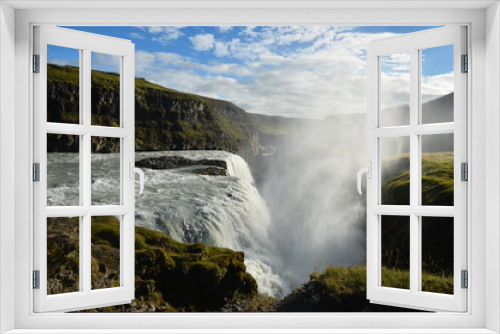Fototapeta Naklejka Na Ścianę Okno 3D - Waterfall in the Golden circle of Iceland