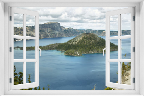 Fototapeta Naklejka Na Ścianę Okno 3D - Wizard Island on Crater Lake