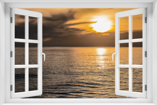 Fototapeta Naklejka Na Ścianę Okno 3D - Beautiful sunrise and sunset