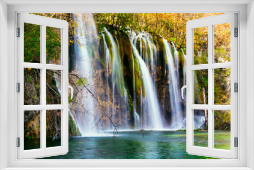 Fototapeta Naklejka Na Ścianę Okno 3D - Amazing waterfall and autumn colors in Plitvice Lakes