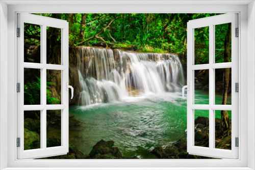 Fototapeta Naklejka Na Ścianę Okno 3D - Huay Mae Khamin, Paradise Waterfall located in deep forest of Thailand.