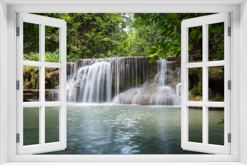 Fototapeta Naklejka Na Ścianę Okno 3D - Huay Mae Kamin Waterfall, beautiful waterfall in the rain forest