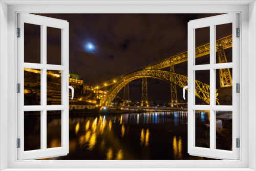 Fototapeta Naklejka Na Ścianę Okno 3D - Long exposure night view of Dom Luís I Bridge in Porto, Portugal