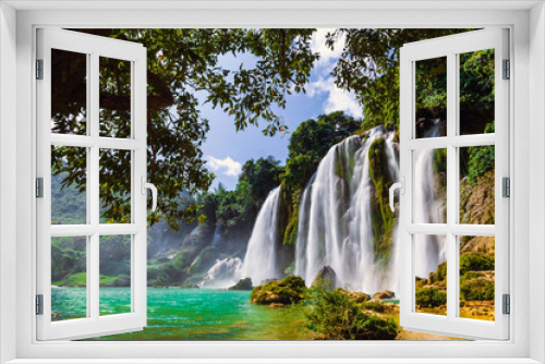 Fototapeta Naklejka Na Ścianę Okno 3D - Bangioc waterfall in Caobang, Vietnam